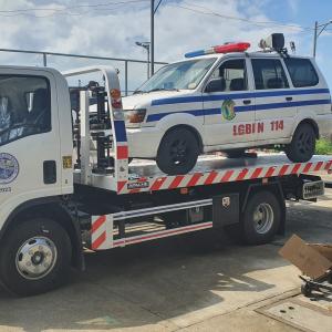 Wrecker Self loading lifting towing trucks vehicle 